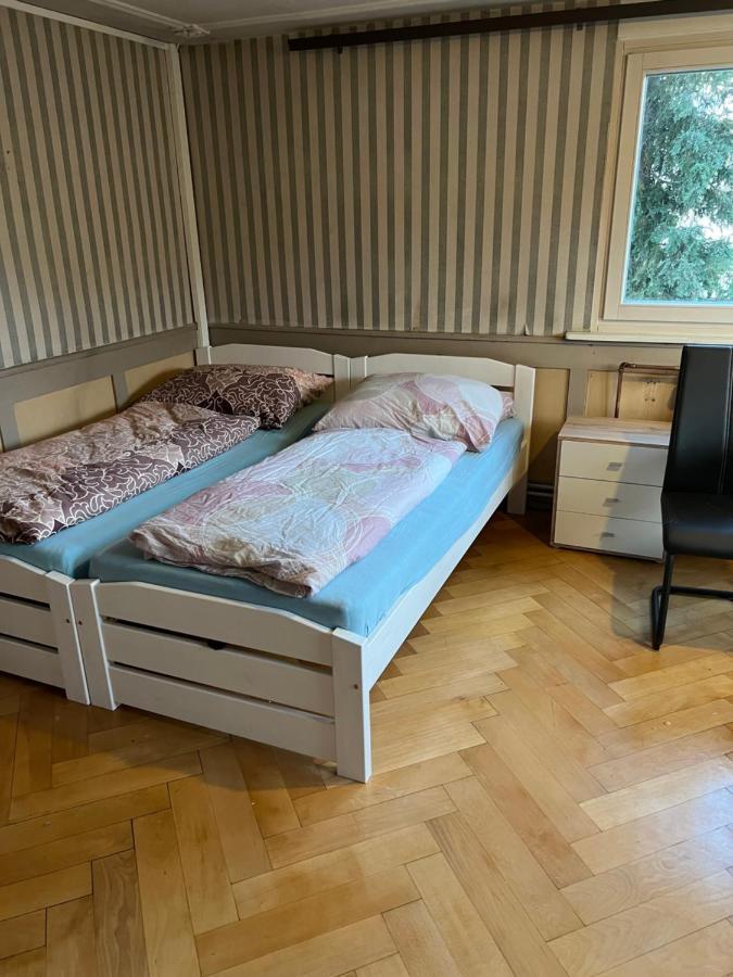 Orkhan Latifov Hoechst Luaran gambar